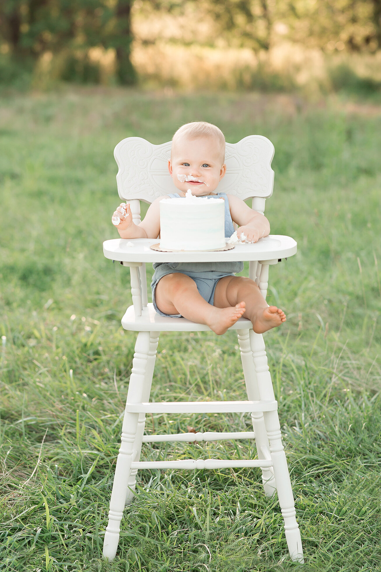 baby sitting in high chair philadalphia baby photographer