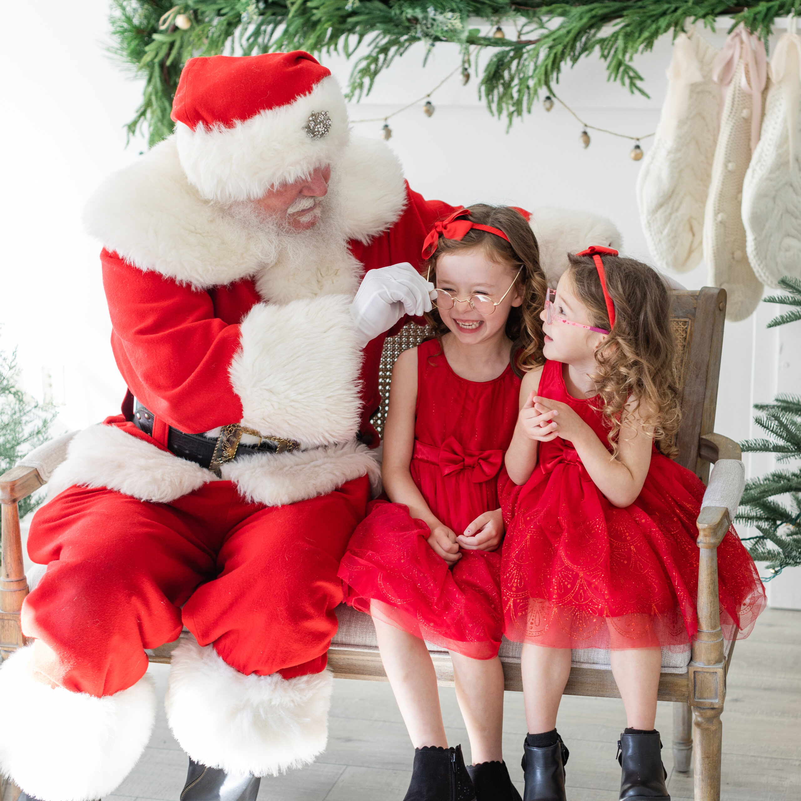 SantaSession Allen2022 23 1 scaled Holiday and Santa Session style guide