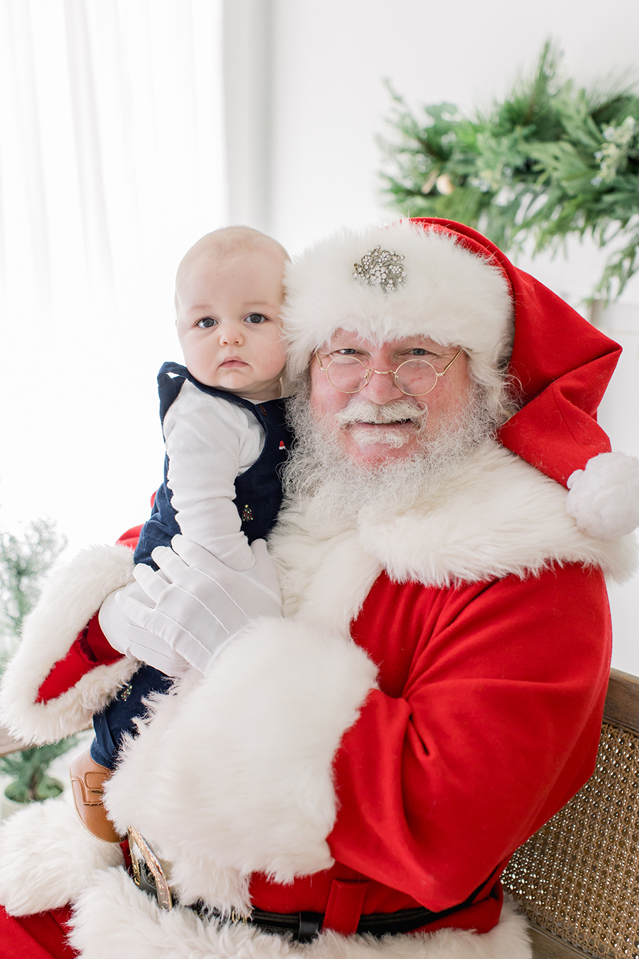 SantaSession Heiduk2022 18 Holiday and Santa Session style guide